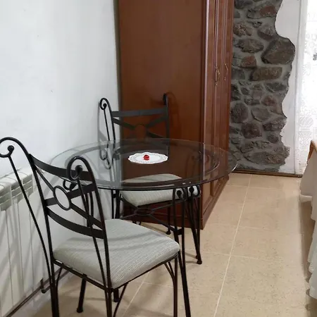 El Nuevo Semellon Aceptamos Mascotas Hotel Tineo