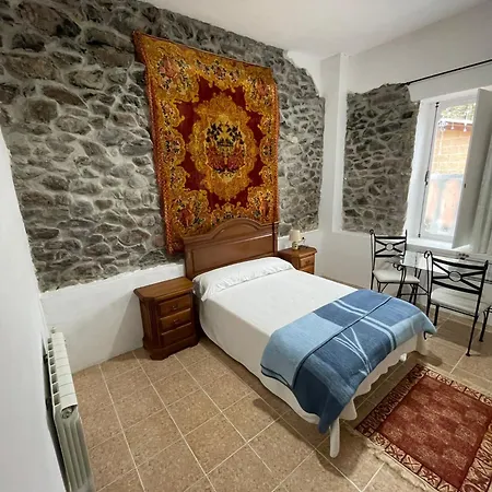 El Nuevo Semellon Aceptamos Mascotas Hotel Tineo