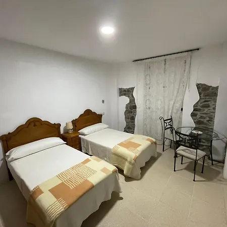 Hotel El Nuevo Semellon Aceptamos Mascotas 3*